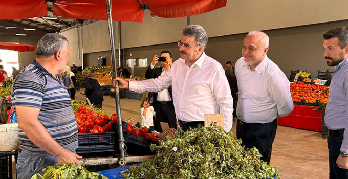 Konya Milletvekili Erdem pazar esnafını dinledi