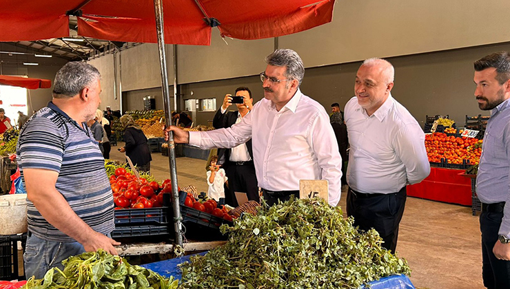 Konya Milletvekili Erdem pazar esnafını dinledi