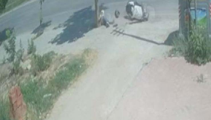 Konya’da devrilip ağaca çarpan motosikletin sürücüsü yaralandı