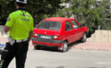 Konya’da dur ihtarına uymayan sürücü polise çarptı