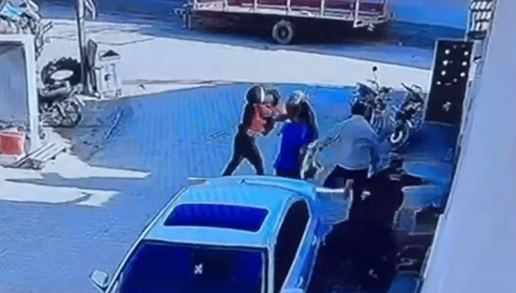 Konya’da kadınlar arasında saç baş sokak kavgası: O anlar kamerada