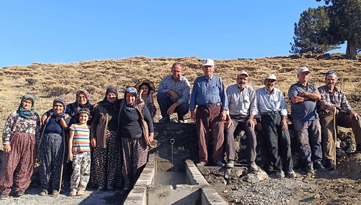 Konya’da köy halkı, imece usulü çeşme inşa etti