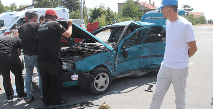 Konya’da otomobiller çarpıştı: 4 yaralı