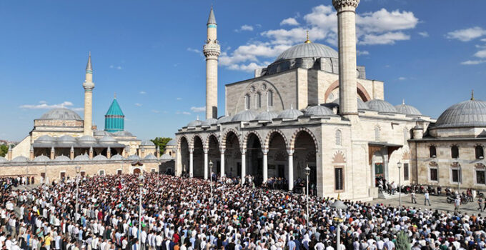 Konya’da toplu duanın adresi Sultan Selim Camii oldu
