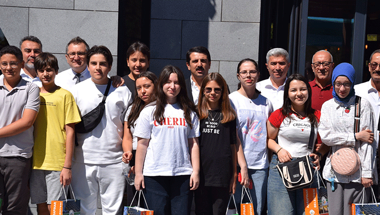 Konya’da YKS ve LGS’de başarı gösteren öğrenciler için program düzenlendi