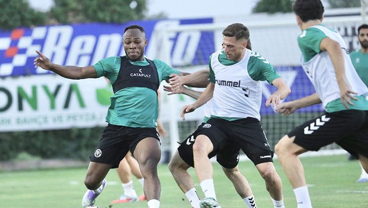 Konyaspor, Göztepe’ye bileniyor