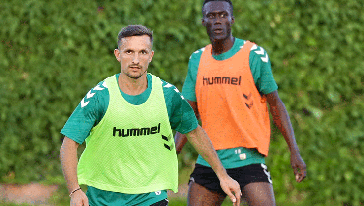 Konyaspor lig mesaisine başladı