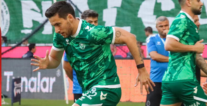 Konyaspor yeniden toplanıyor
