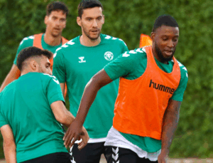 Konyaspor’da Bazoer’e milli davet