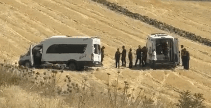 Malazgirt yolunda kaza: 1’i ağır 10 kişi yaralandı