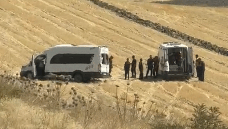 Malazgirt yolunda kaza: 1’i ağır 10 kişi yaralandı