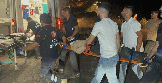 Motosiklet uçurumdan yuvarlandı: 1 Ağır yaralı