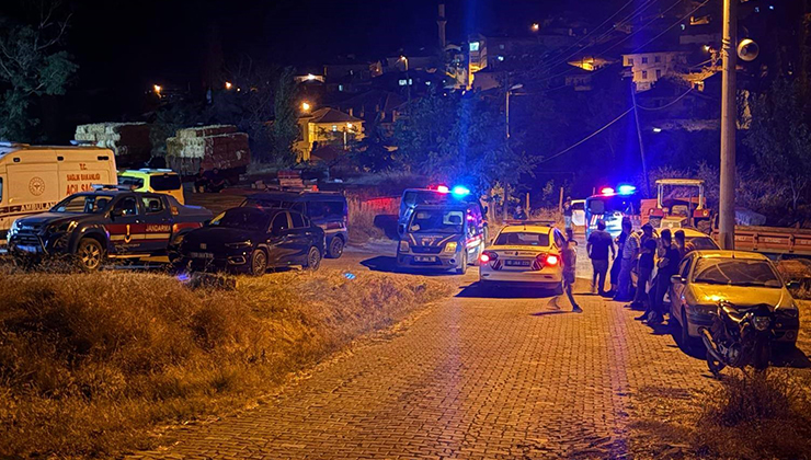 Önce eşini sonra kendini öldürdü