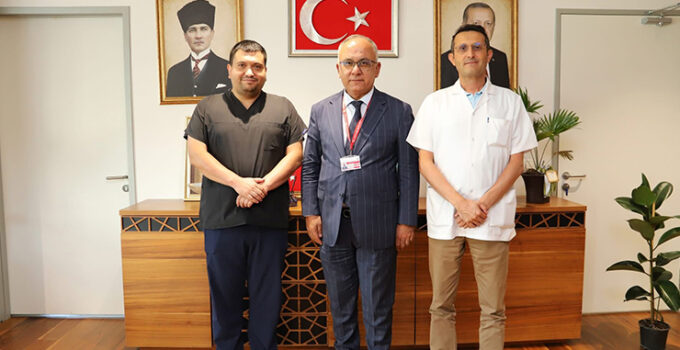 Ortopedi ve Travmatoloji Kliniğinde bayrak değişimi