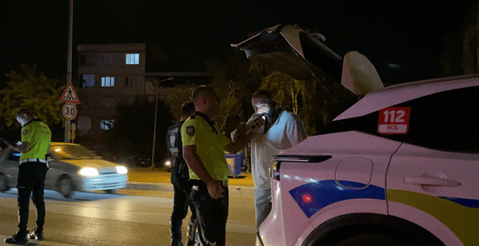 Polisin ‘Dur’ ihtarına uymayan otobüs şoförü 1,49 promil alkollü çıktı