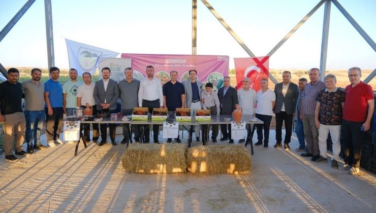 Selçuk Üniversitesi Bilim İletişimi Ofisi, Doğanhisar’da çiftçilerle buluştu