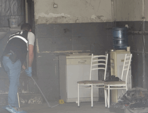 Su içmek için girdiği işyerinde tabancayla vuruldu