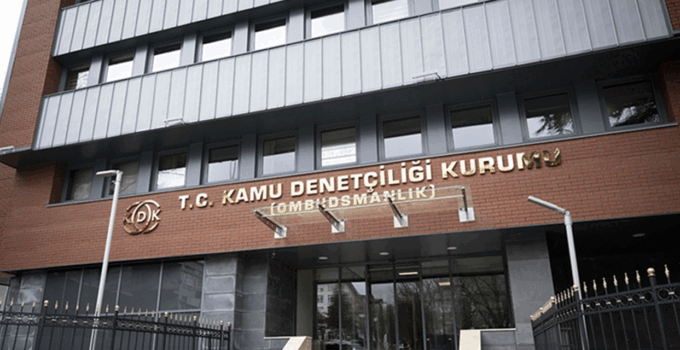 Toplu taşımada bebek arabasıyla yolculuk yapılmasına yönelik kısıtlama KDK’nin girişimiyle kaldırıldı