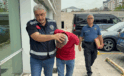 Tramvayda genç kadının fotoğraflarını çeken şahsa meydan dayağı
