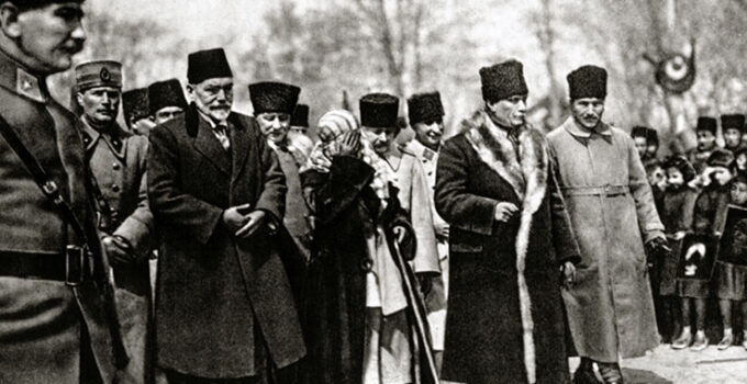 Vali Akın 105. Yıl kutlamaları için tarih verdi