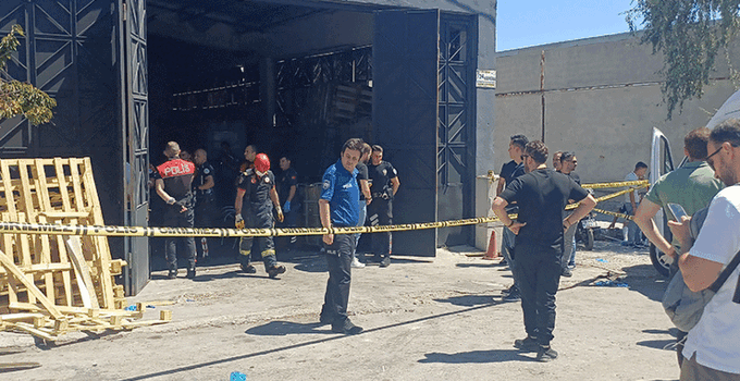 Yağ tankına düşen anne ve oğlu hayatını kaybetti