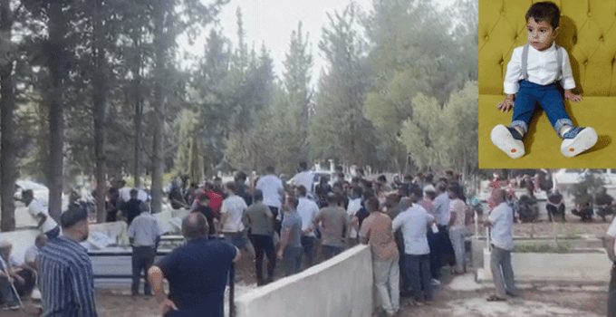 Yangında dumandan etkilenen 3 yaşındaki Asaf, 7 günlük yaşam mücadelesini kaybetti