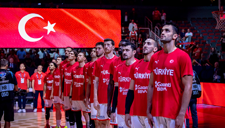 12 Dev Adam’ın rakibi Polonya oldu