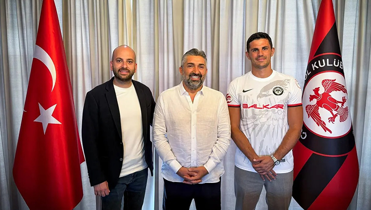 Aleksic, Çorum’a imzayı attı