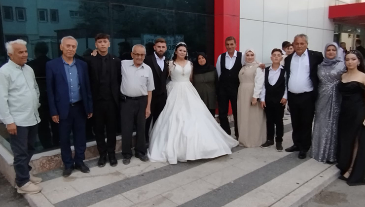 Aleyna ile Abdullah’ın dünyaevine girdi