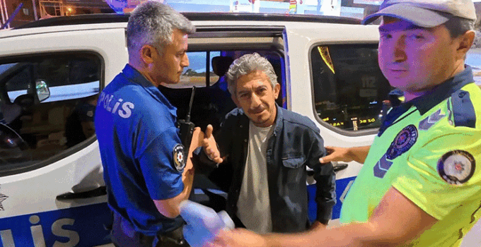 Alkol alıp direksiyona geçti, kaza yapıp gözaltına alınınca, “Hayvan mıyım?” dedi