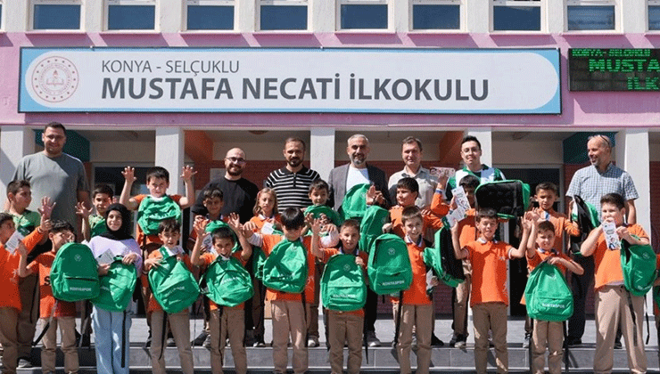 Armada Yeşil Beyaz’dan öğrencilere destek