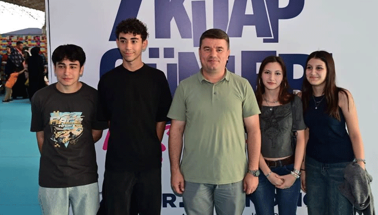 Başkan Dinçer, kitapseverlerle