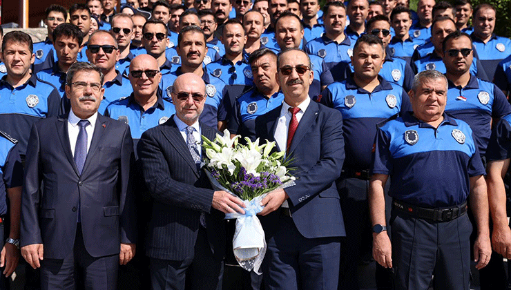 Başkan Pekyatırmacı zabıta personelini kutladı