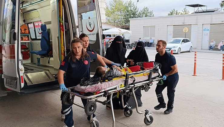 Bursa’da 3. kattan düşen çocuk ağır yaralandı