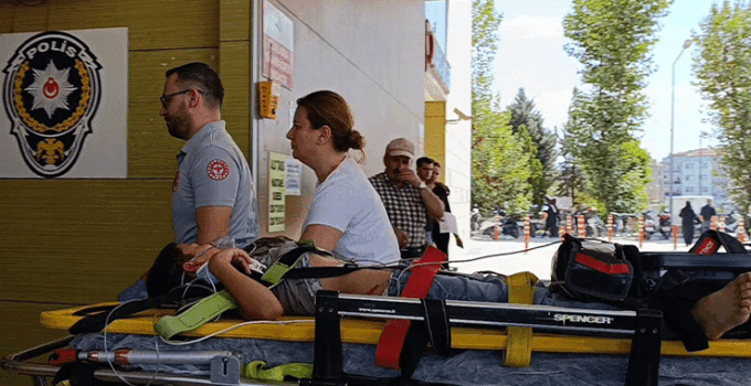 Bursa’da balkondan düşen 9.yaşındaki çocuk ağır yaralandı