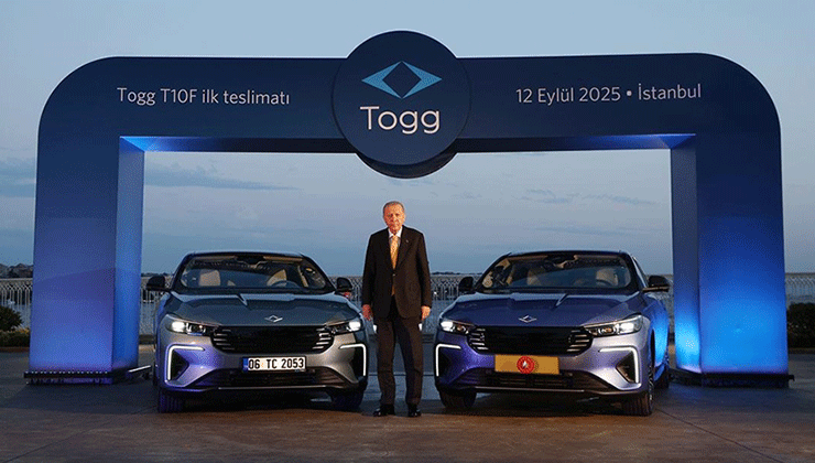 Cumhurbaşkanı Erdoğan’a Togg’un yeni modeli T10F hediye edildi