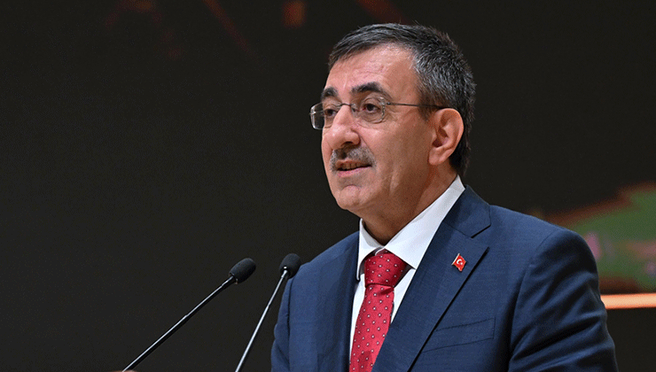 Cumhurbaşkanı Yardımcısı Yılmaz: Orta Vadeli Program sonunda enflasyonun tek haneye kalıcı inmesini hedefliyoruz