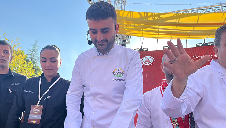 CZN Burak Konya Gastrofest’te Konyalılarla buluştu