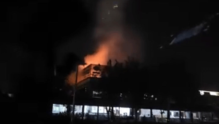 Diyarbakır’da bir restoranda yangın: 2 kişi dumandan etkilendi