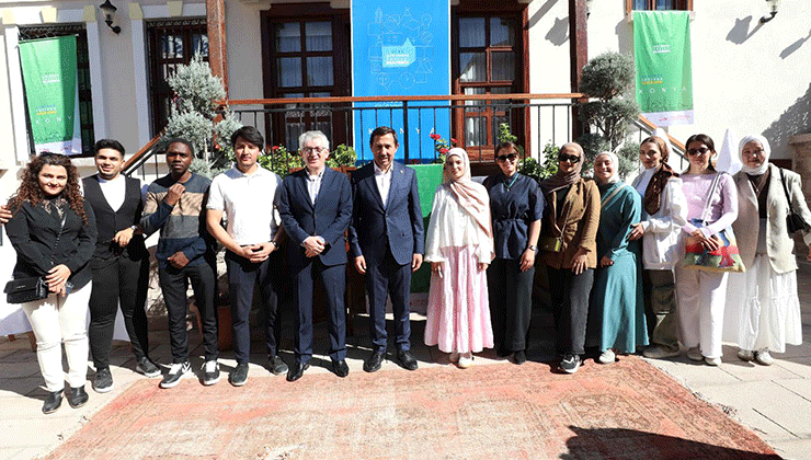 Geleneksel Türk Sanatları Öğrenci Sergisi Karatay’da açıldı
