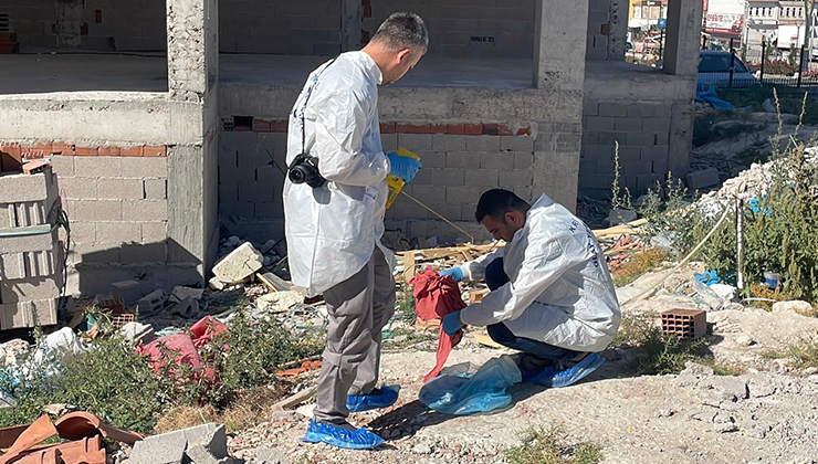 Karaman’da inşaat alanında yerde yatar vaziyette bulunan yaşlı kadın kurtarılamadı
