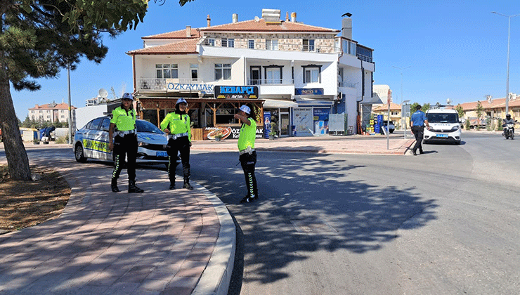 Karaman’da kaza yapan sürücü aracı bırakıp gitti
