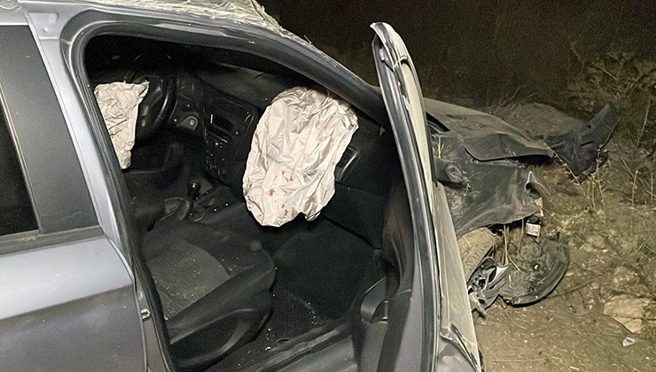 Karaman’da otomobil tarla yoluna takla attı: 1 yaralı