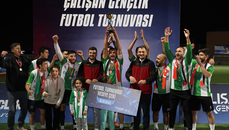 Konya Büyükşehir Çalışan Gençlik Turnuvası’nda dostluk kazandı