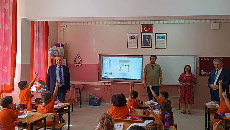 Konya İl Milli Eğitim Müdürü Yiğit, okullara ziyareti sürdürüyor