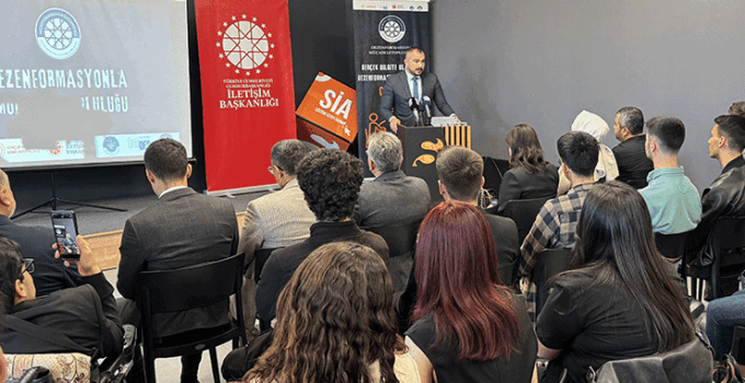 Konya’da “Gerçek Bilgiye Ulaşma ve Dezenformasyonla Mücadele” paneli yapıldı