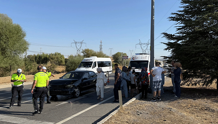 Konya’da iki otomobilin çarpışması sonucu 4 kişi yaralandı