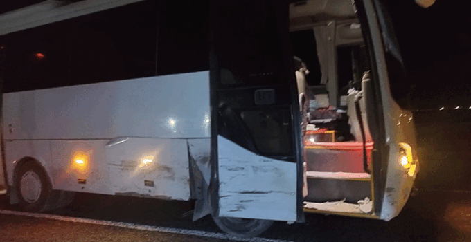 Konya’da minibüs ile otomobil çarpıştı: 1 yaralı