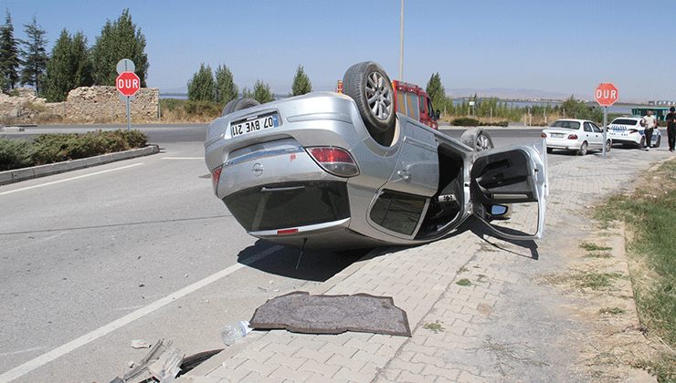 Konya’da otomobil devrildi, sürücü yaralandı