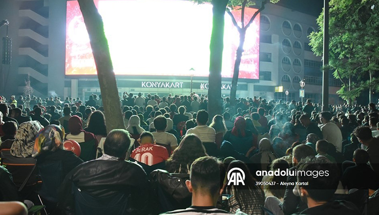 Konya’da Türkiye-İspanya maçı dev ekranlardan izlendi